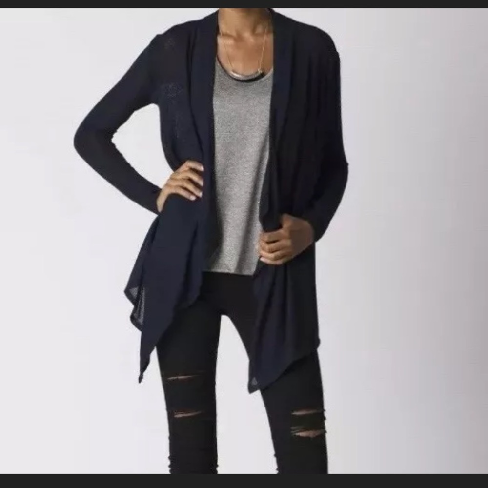Cute yet fancy navy lightweight cardigan